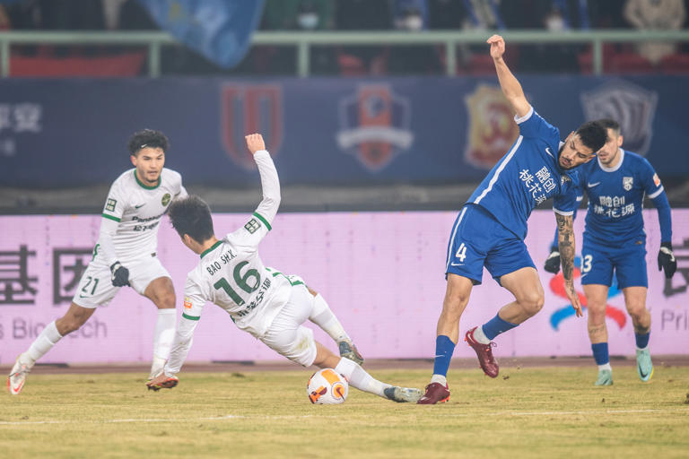 武汉三镇夺得2022赛季中超联赛冠军