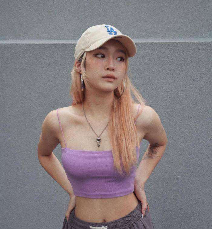 美女图集:判断是不是辣妹,不是看她的颜值,而是看她的穿搭 美女图集:判断是不是辣妹,不是看她的颜值,而是看她的穿搭