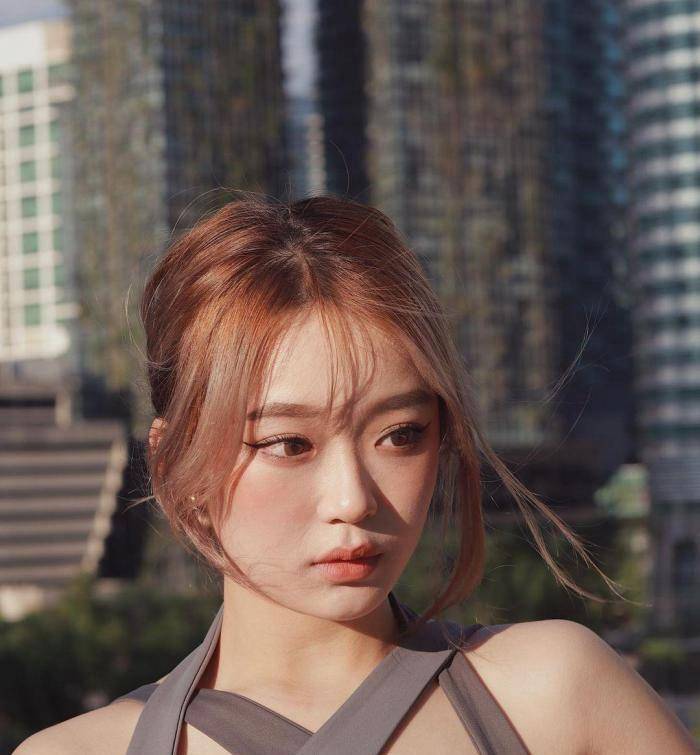 美女图集:判断是不是辣妹,不是看她的颜值,而是看她的穿搭 美女图集:判断是不是辣妹,不是看她的颜值,而是看她的穿搭