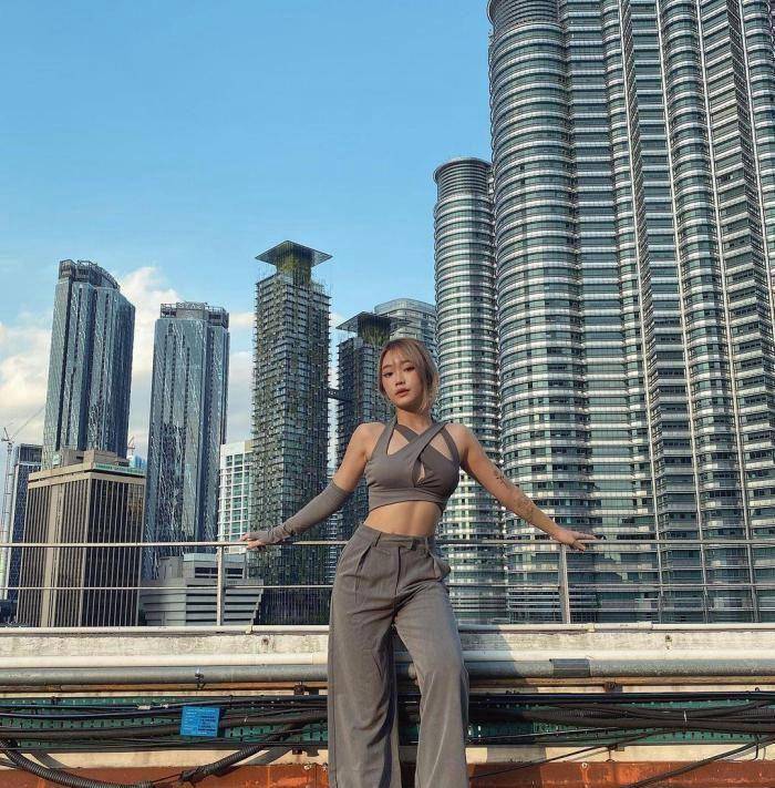 美女图集:判断是不是辣妹,不是看她的颜值,而是看她的穿搭 美女图集:判断是不是辣妹,不是看她的颜值,而是看她的穿搭