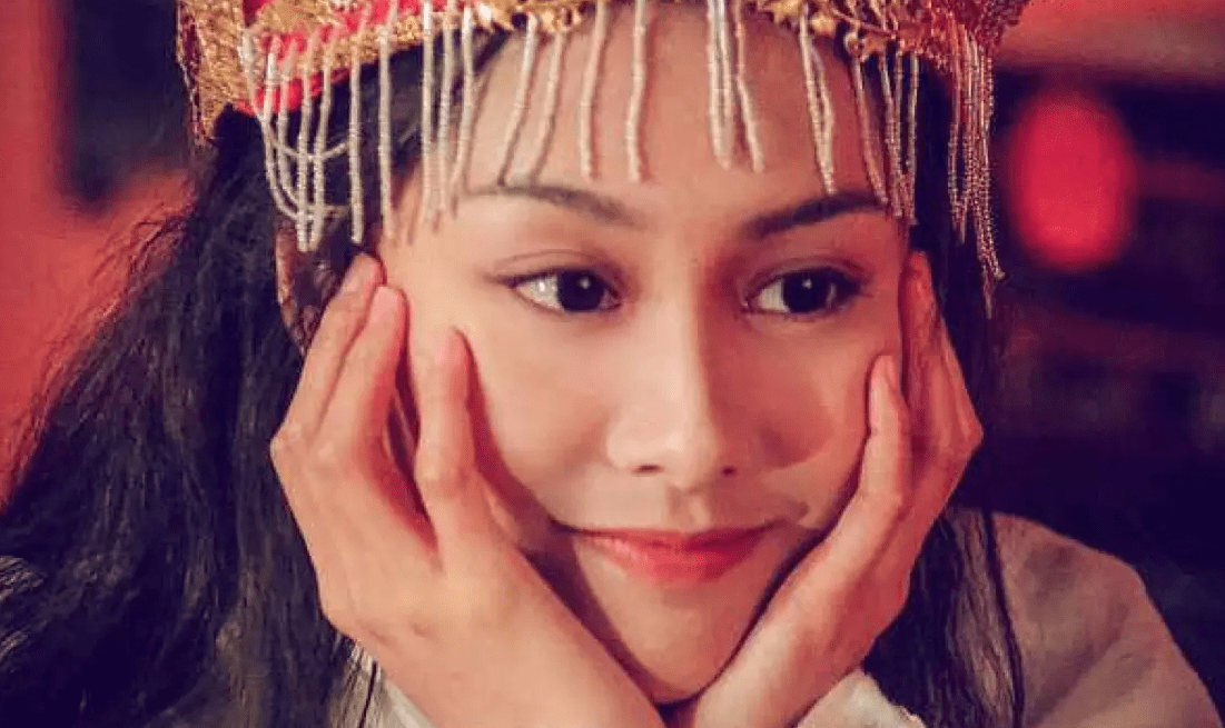 52岁朱茵现状：住深山残屋，开97年破车，她活成了娱乐圈李子柒