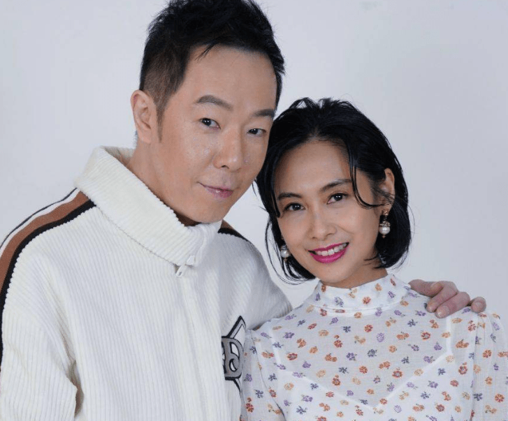 52岁朱茵现状：住深山残屋，开97年破车，她活成了娱乐圈李子柒