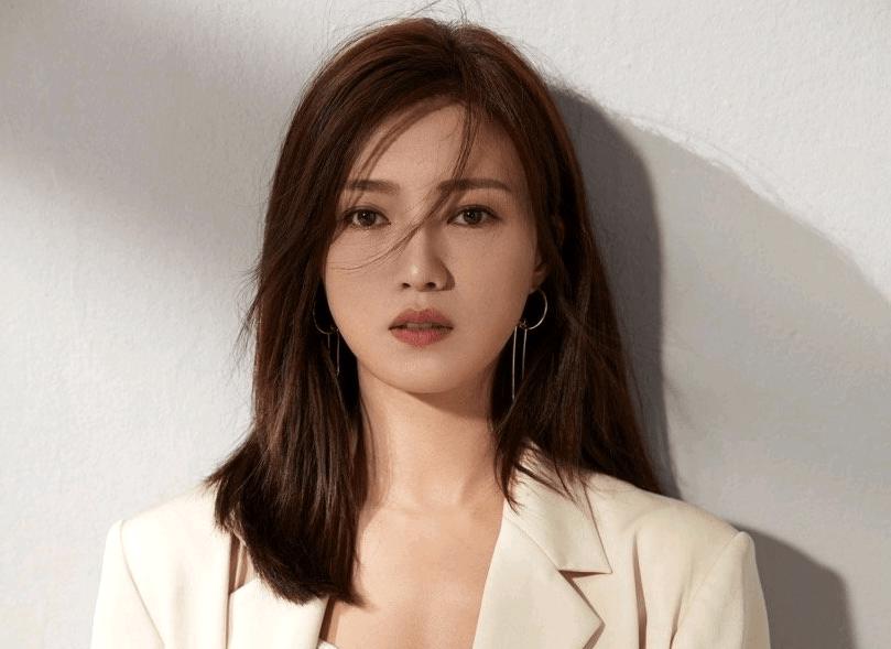 没退圈却过气的6位内地女星,各有各的活法,最大46岁,最小37岁 没退圈却过气的6位内地女星,各有各的活法,最大46岁,最小37岁