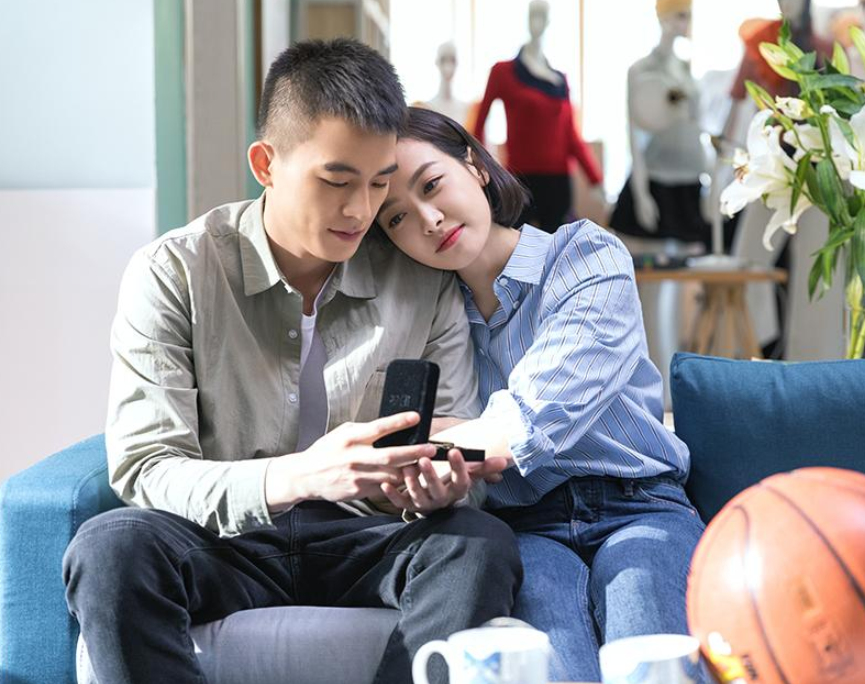 36岁宋茜跟小5岁欧豪隐婚？工作室回应了