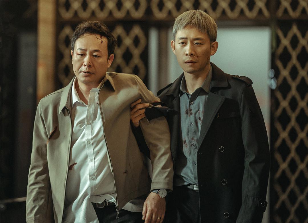 《狂飙》流量红利终结,一线演员仅剩2位,有人转做主播月入才3千 《狂飙》流量红利终结,一线演员仅剩2位,有人转做主播月入才3千